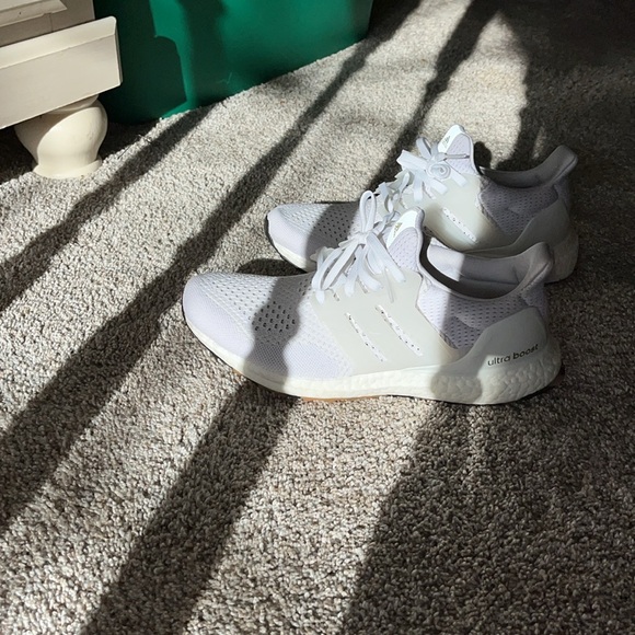 Adidas Ultra boost Brand New - Picture 6 of 6